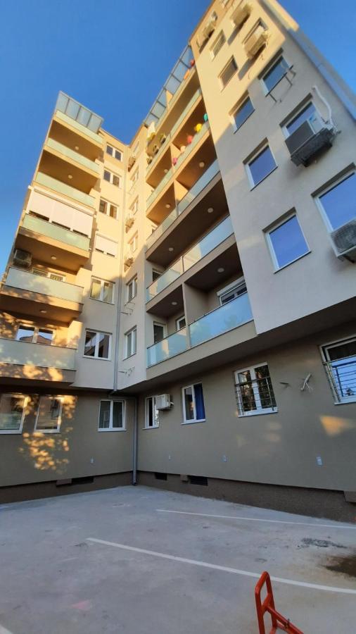 Luxury Apartment Iva 斯科普里 外观 照片
